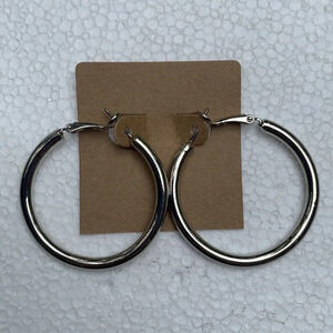NEW Bloomingdales AQUA Fashion Jewelry Silver Tone Hoop Earrings
